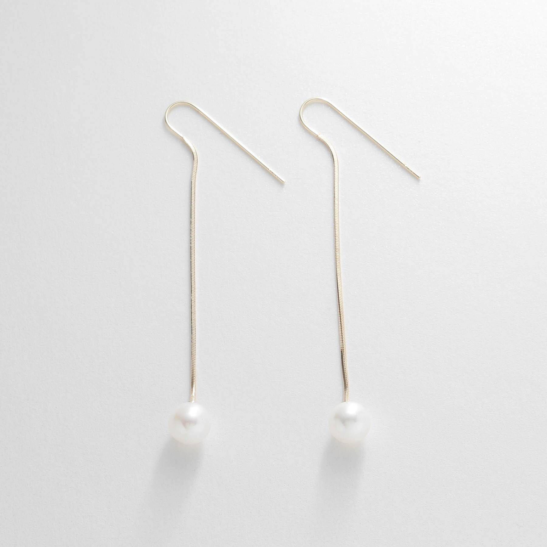 COCOSHNIK「K10パール コンパクトチェーン フックピアス」|ピアス|