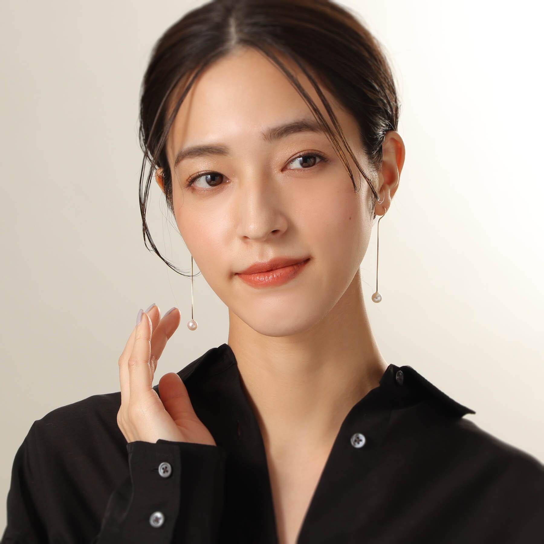 COCOSHNIK「K10パール コンパクトチェーン フックピアス」|ピアス|