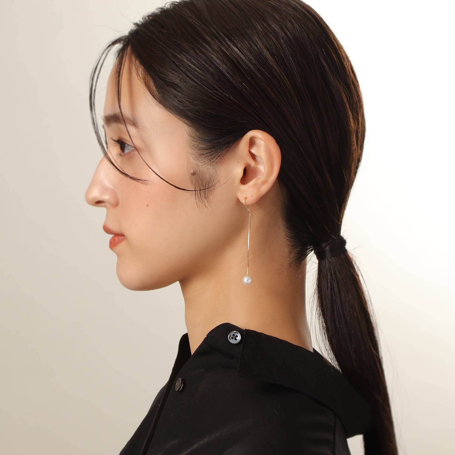 COCOSHNIK「K10パール コンパクトチェーン フックピアス」|ピアス|