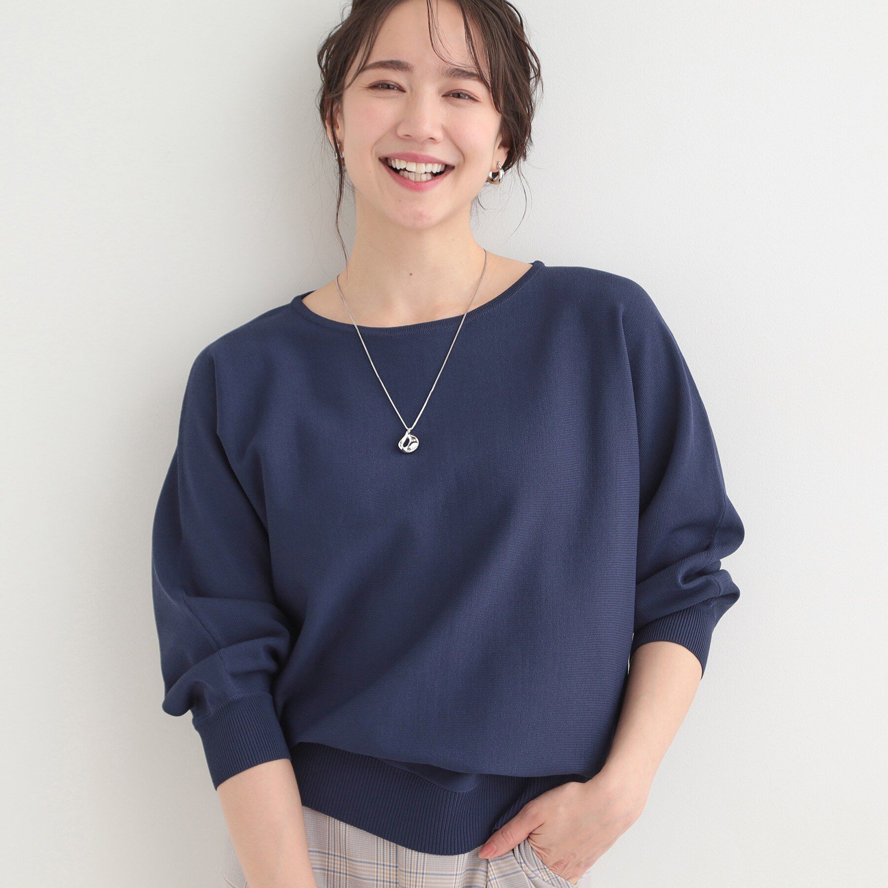 SHOO･LA･RUE「【洗える】軽やかでさらっとしたタッチ すっきり見えドルマンニット」|ニット・セーター|ネイビー(094)