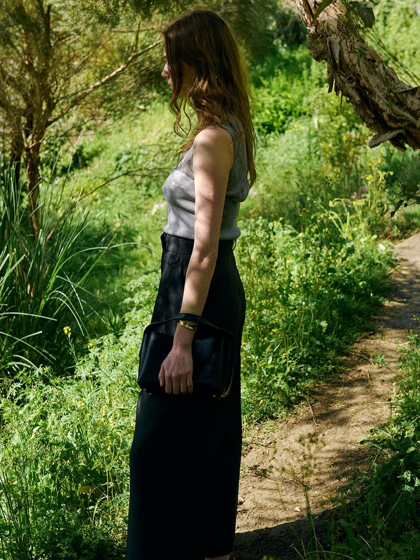 Mila Owen「フラップデザイン2タックワイドパンツ」|チノ|