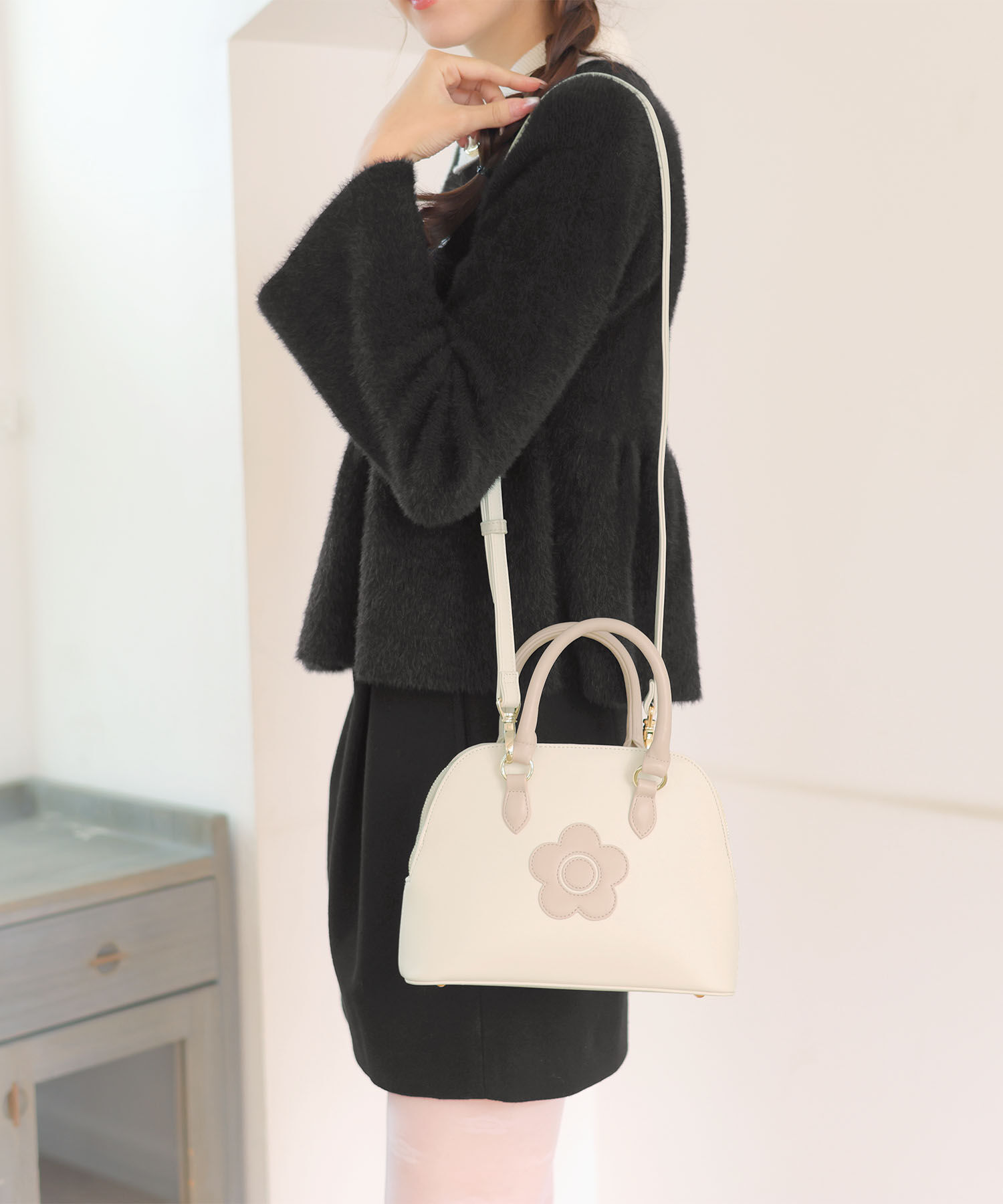 MARY QUANT「ラウンドシェイプ 2WAYミニトート」|トートバッグ|ライトベージュ