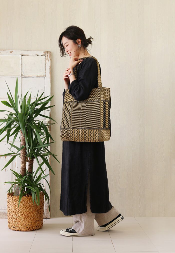 BACKYARD FAMILY「トートバッグ 肩掛け 大容量 通販 トートバック トート 手提げ スクエアトート スクエア型」|トートバッグ|