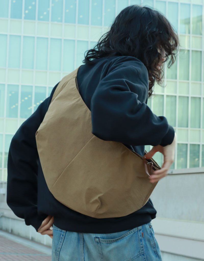 master-piece「Sash スリングバックL」|ショルダー・メッセンジャー|キャメル