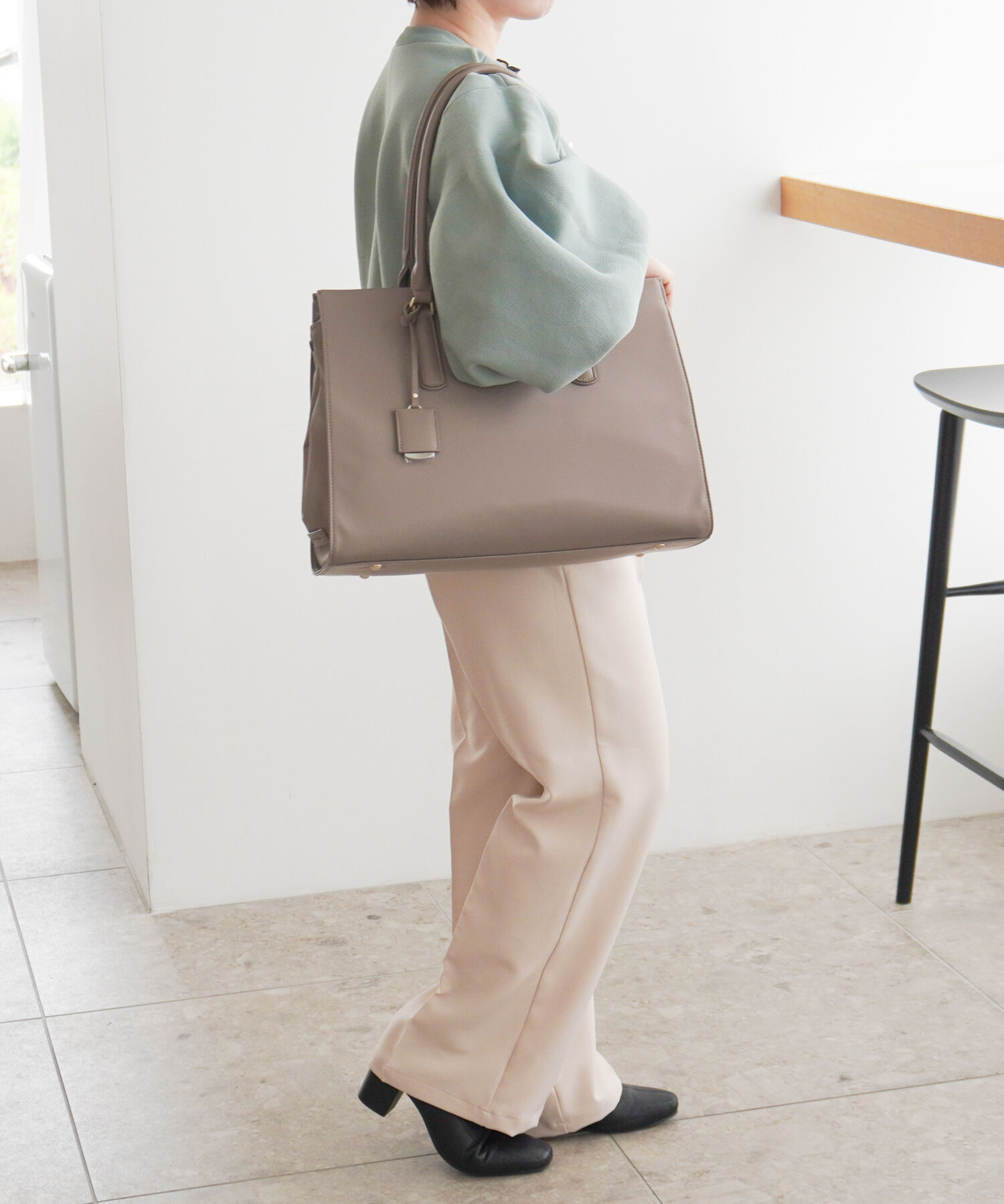 Jewelna Rose「Jewelna Rose OLバッグ・エト エアリィ 横型トートバッグ 16271」|トートバッグ|