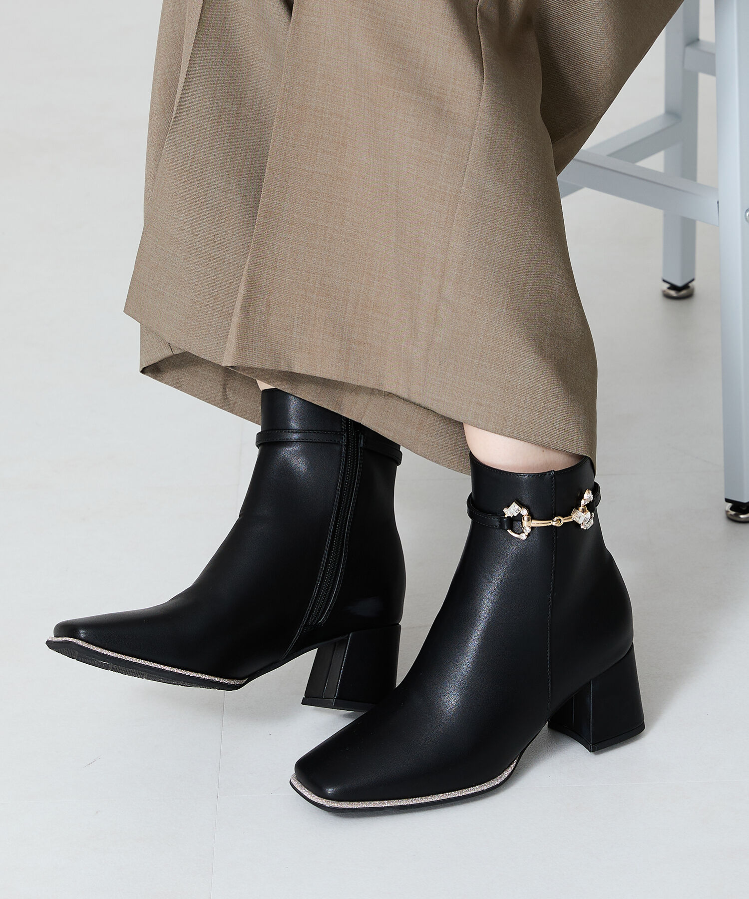 ORiental TRaffic「ビジュービットヒールブーツ/41427」|ショートブーツ|BLACK