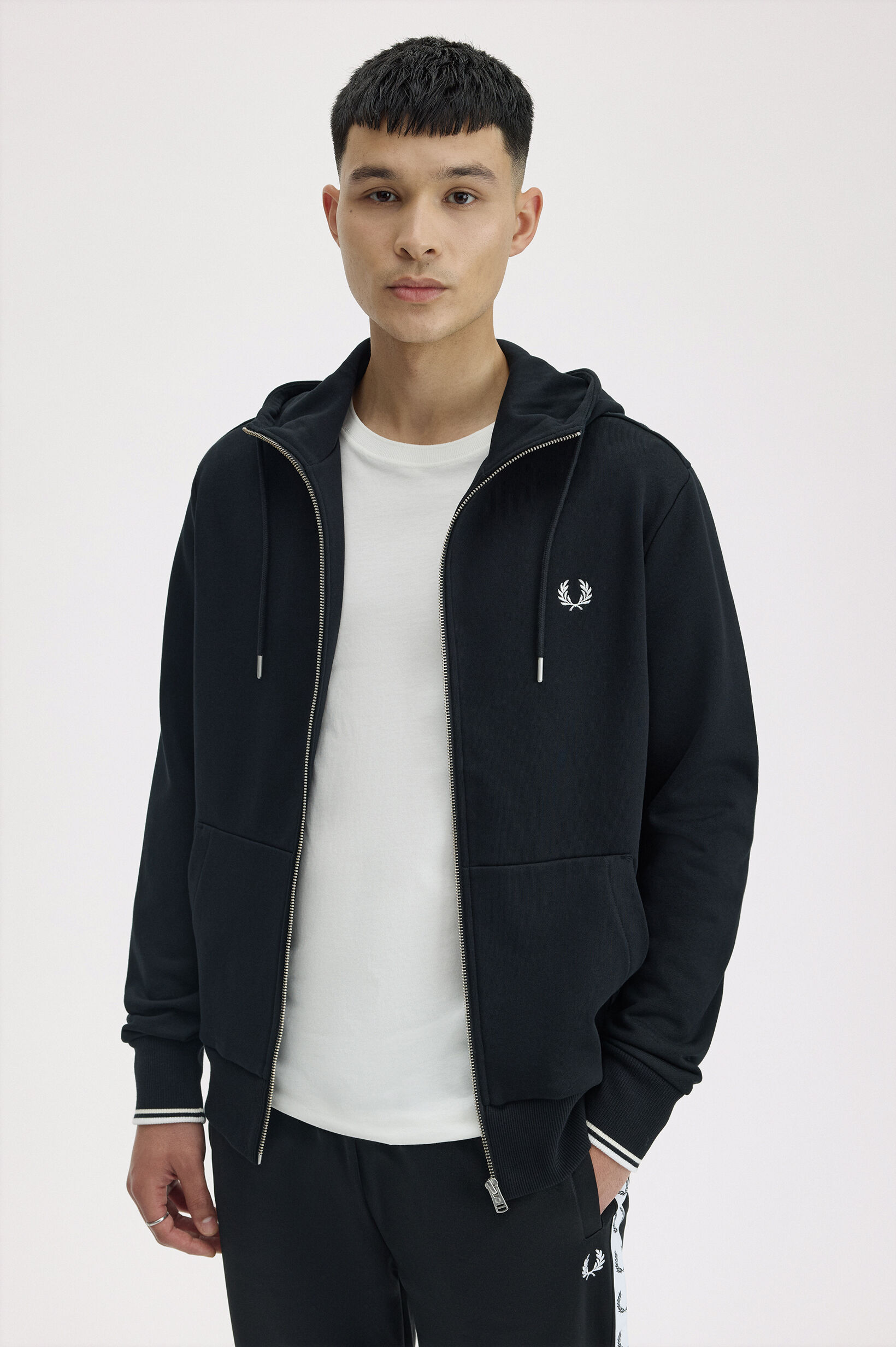 FRED PERRY 「Hooded Zip Through Sweatshirt」|スウェット・ジャージ|