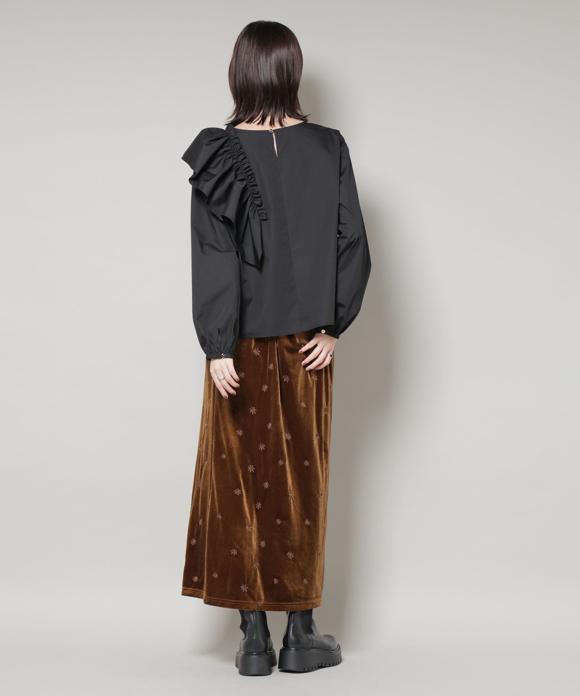 nano･universe「斜めフリルプルオーバーブラウス」|シャツ・ブラウス|