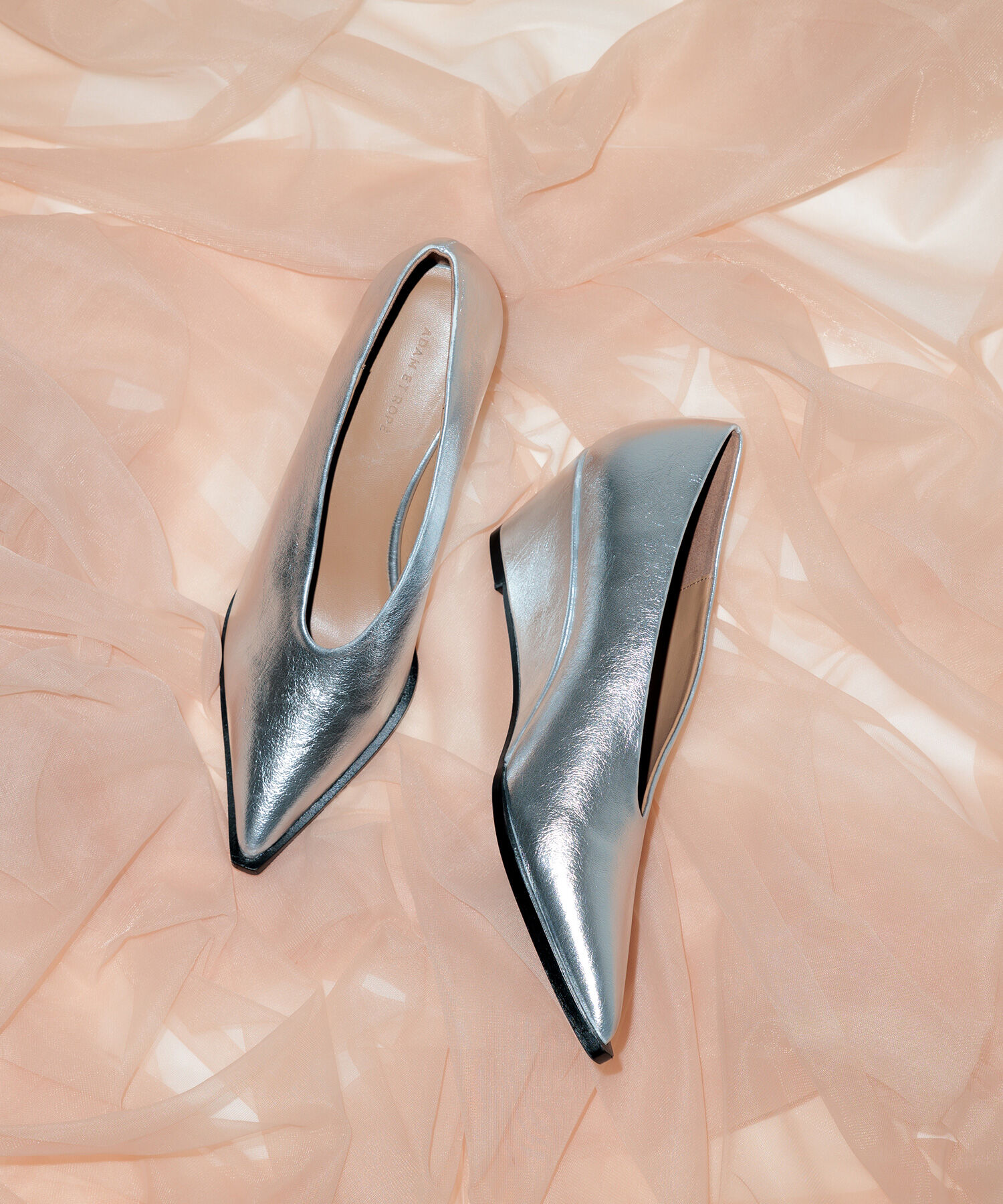 ADAM ET ROPE'「フォルムウェッジパンプス」|パンプス|シルバー(93)