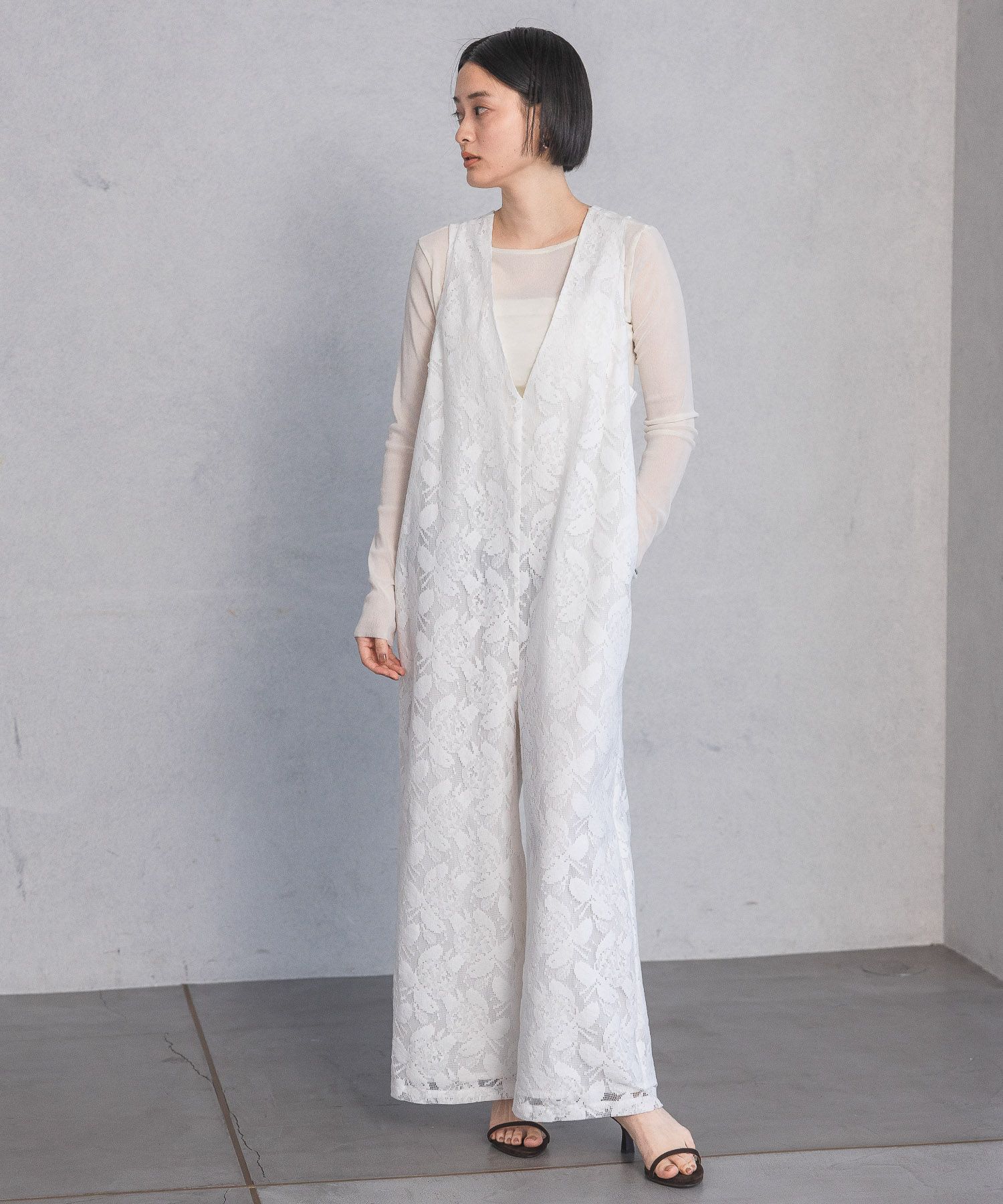 A part by 「レースＶサロペット」|オールインワン|オフホワイト