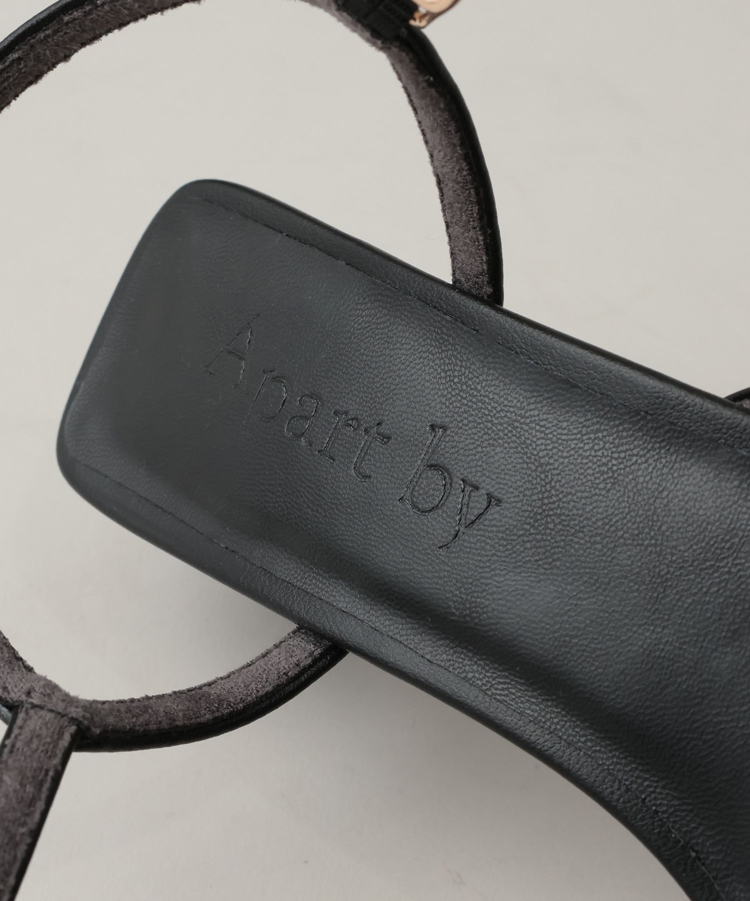 A part by 「スクエアヒールサンダル」|サンダル|