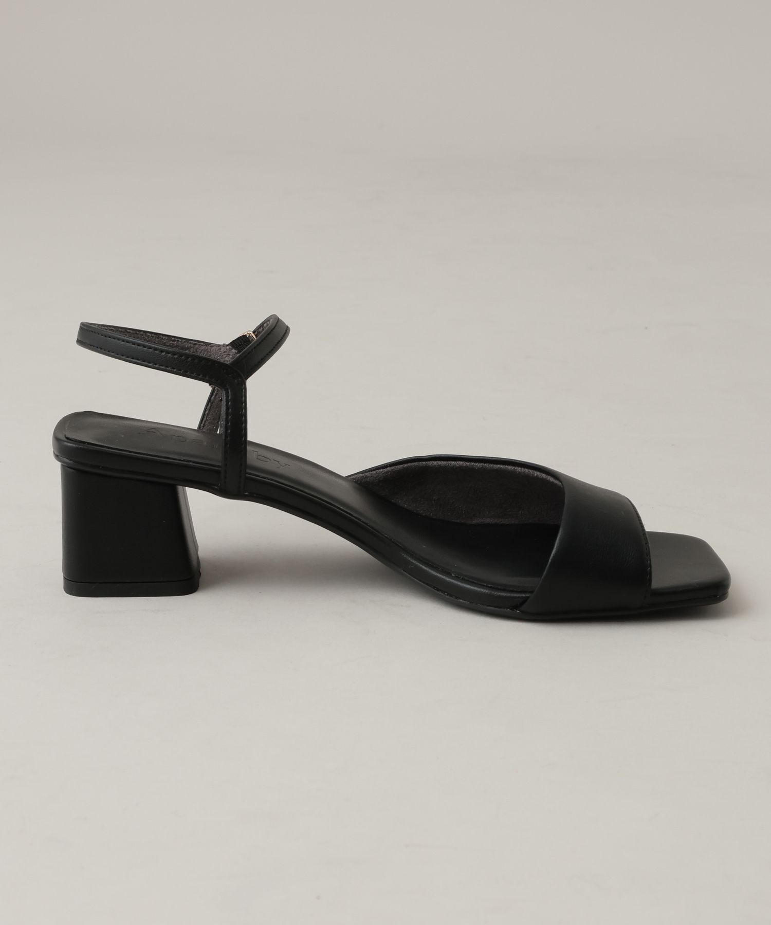 A part by 「スクエアヒールサンダル」|サンダル|