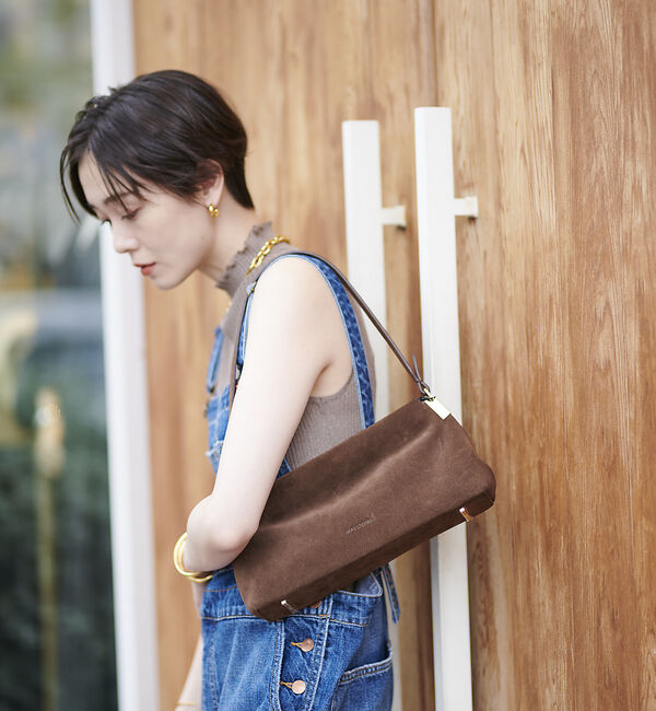 Rouge vif「【MAESTOSO/マエストソ】スクエアスウェードバッグ　ポーチ付き」|ショルダー・メッセンジャー|