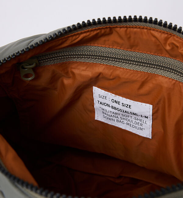 Rouge vif「【TAION / タイオン】バナナショルダー ダウンバッグM / ソフトシェル」|ショルダー・メッセンジャー|