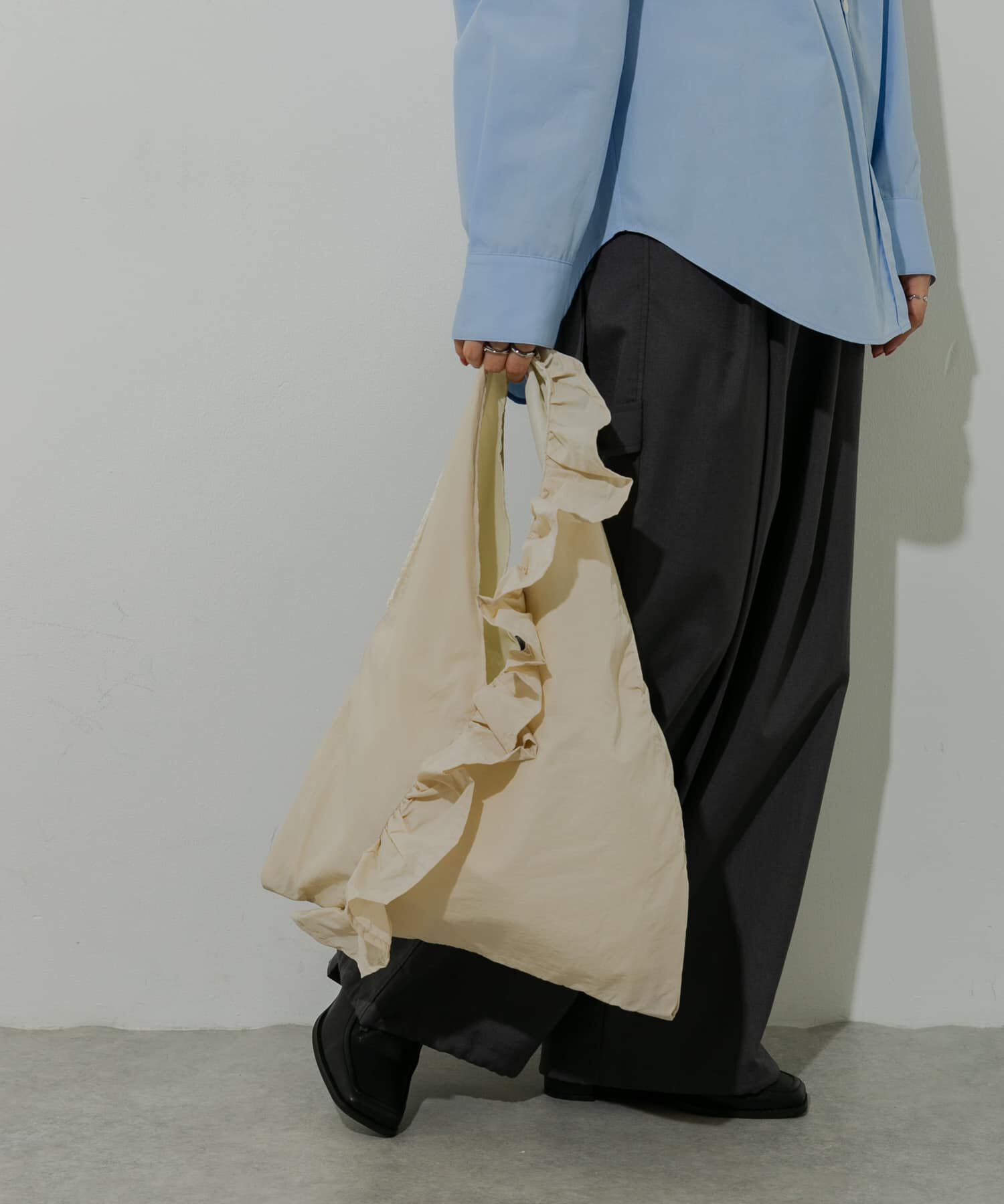 SMELLY「カシュクールフリルトート」|トートバッグ|