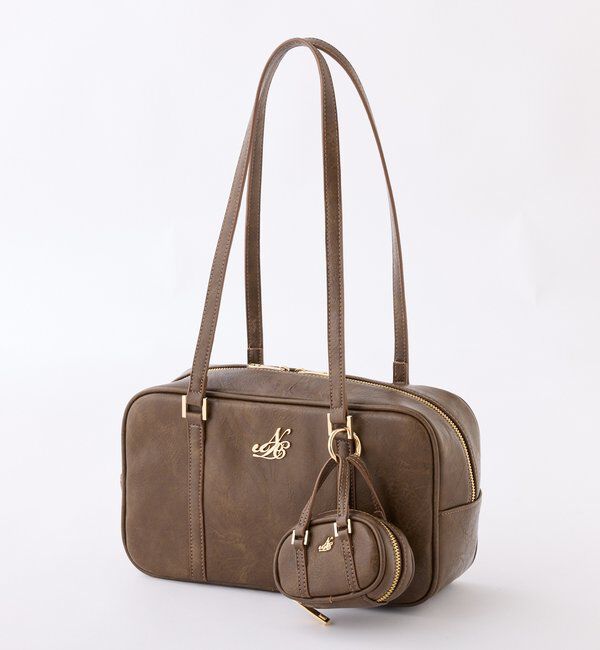  「チャーム付きスクエアボストン」|ショルダー・メッセンジャー|