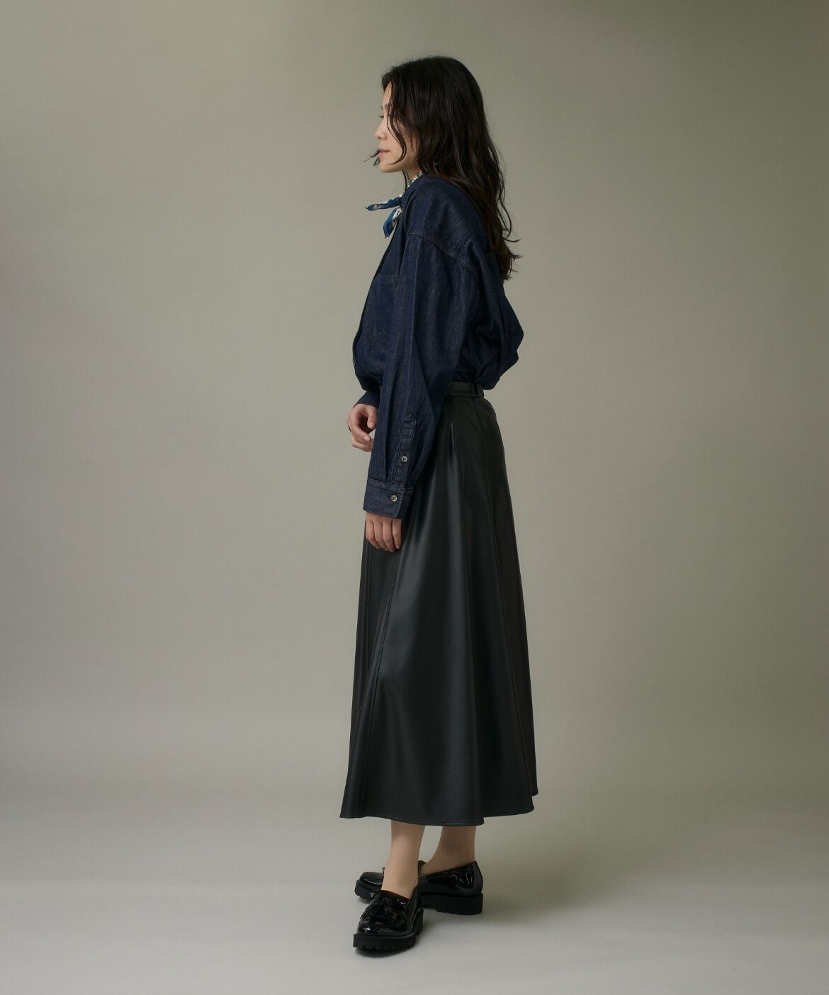 I.T.'S international「オーバーサイズ反応染デニムシャツ」|シャツ・ブラウス|