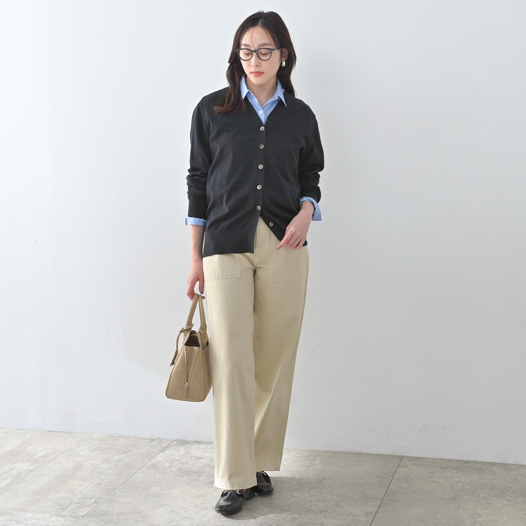 UNTITLED「シアーVネックカーディガン」|カーディガン|