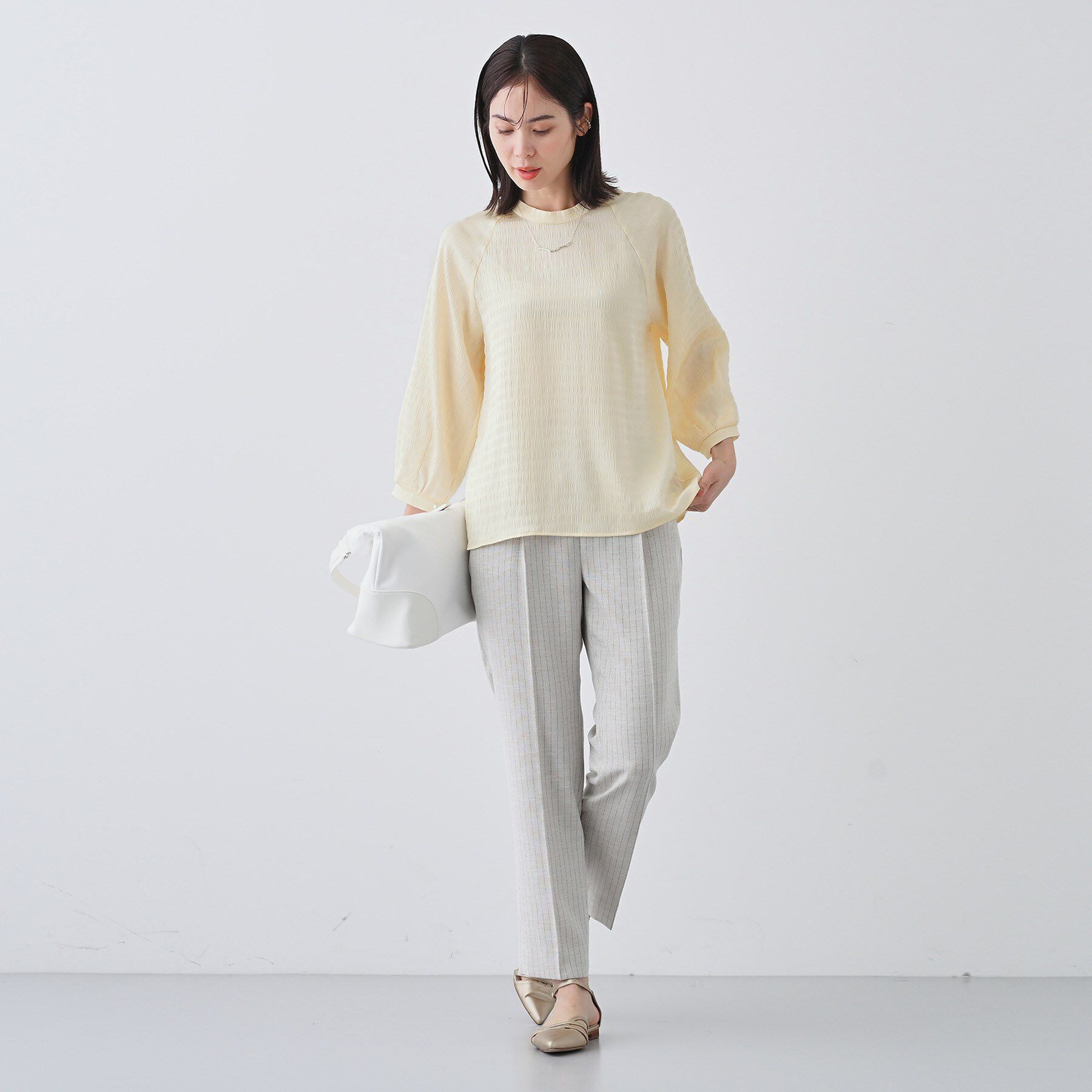 INDIVI「【洗える】シャーリング風ラグランスリーブブラウス」|シャツ・ブラウス|