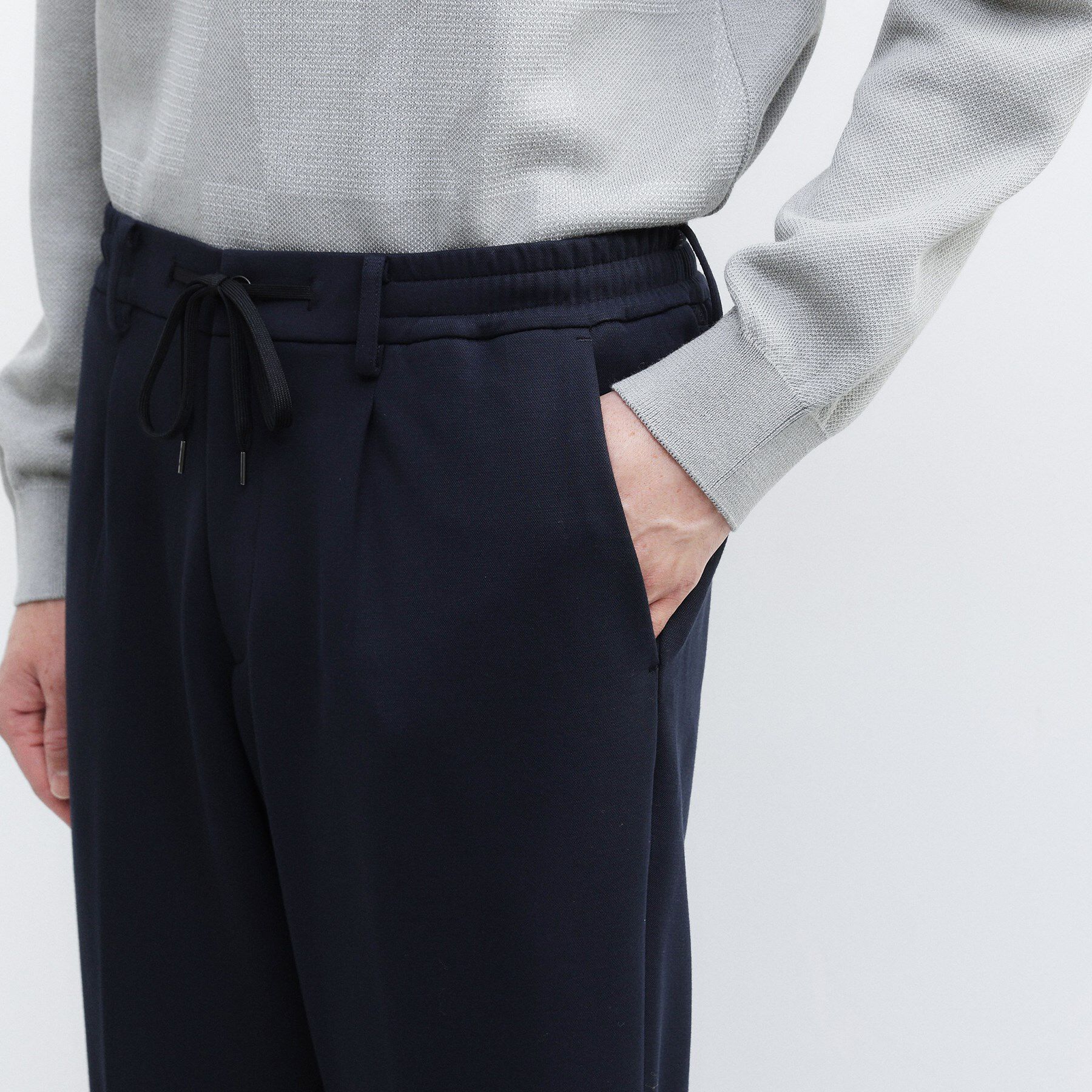 TAKEO KIKUCHI「【JUST ONE LAYER】ダウンファブリック ポンチ スリムタック イージーパンツ」|その他|