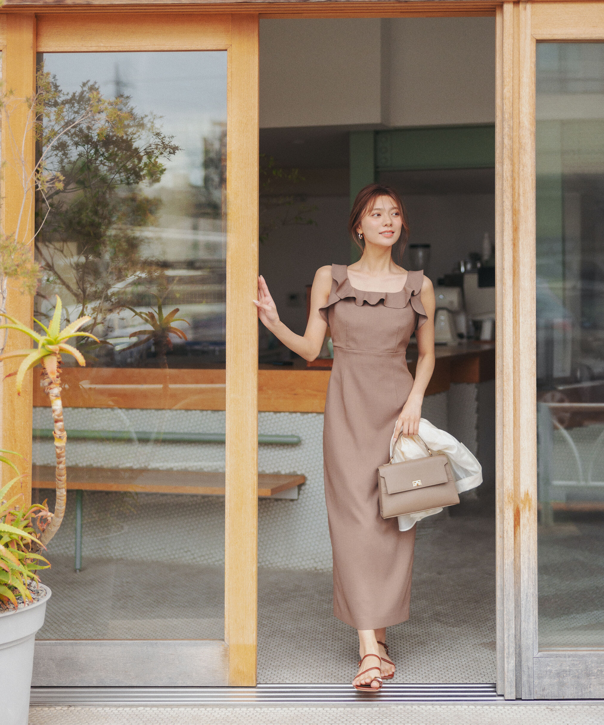 PROPORTION BODY DRESSING「ラッフルナローワンピース」|ワンピース|ブラウン