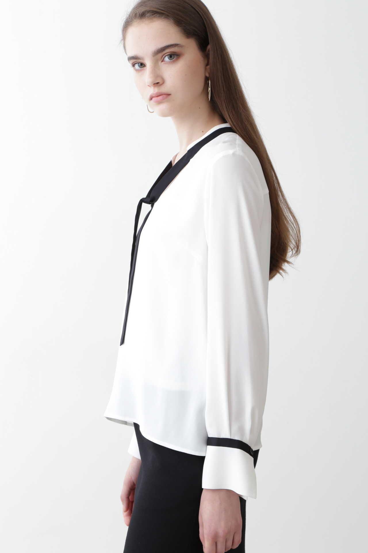  「[ウォッシャブル]バイカラーボウタイブラウス」|シャツ・ブラウス|