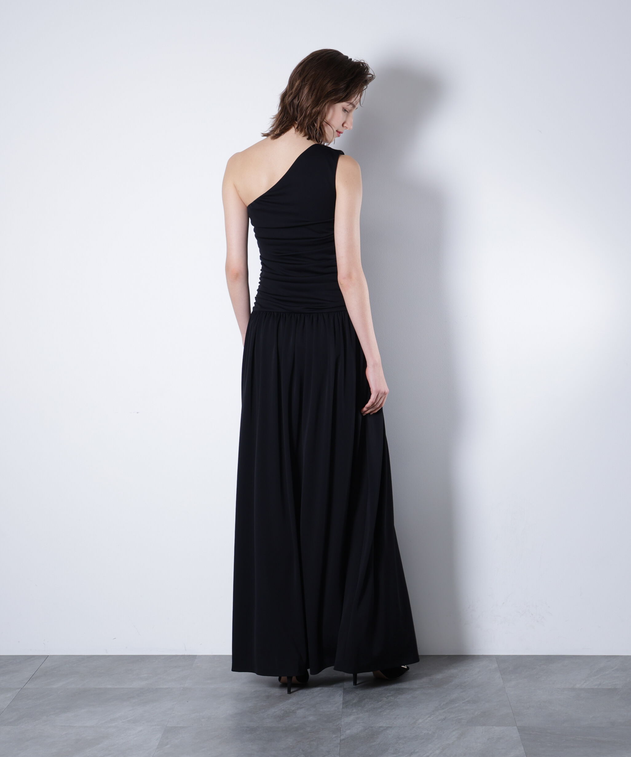  「ワンショルダーシャーリングドレス_」|ワンピース|