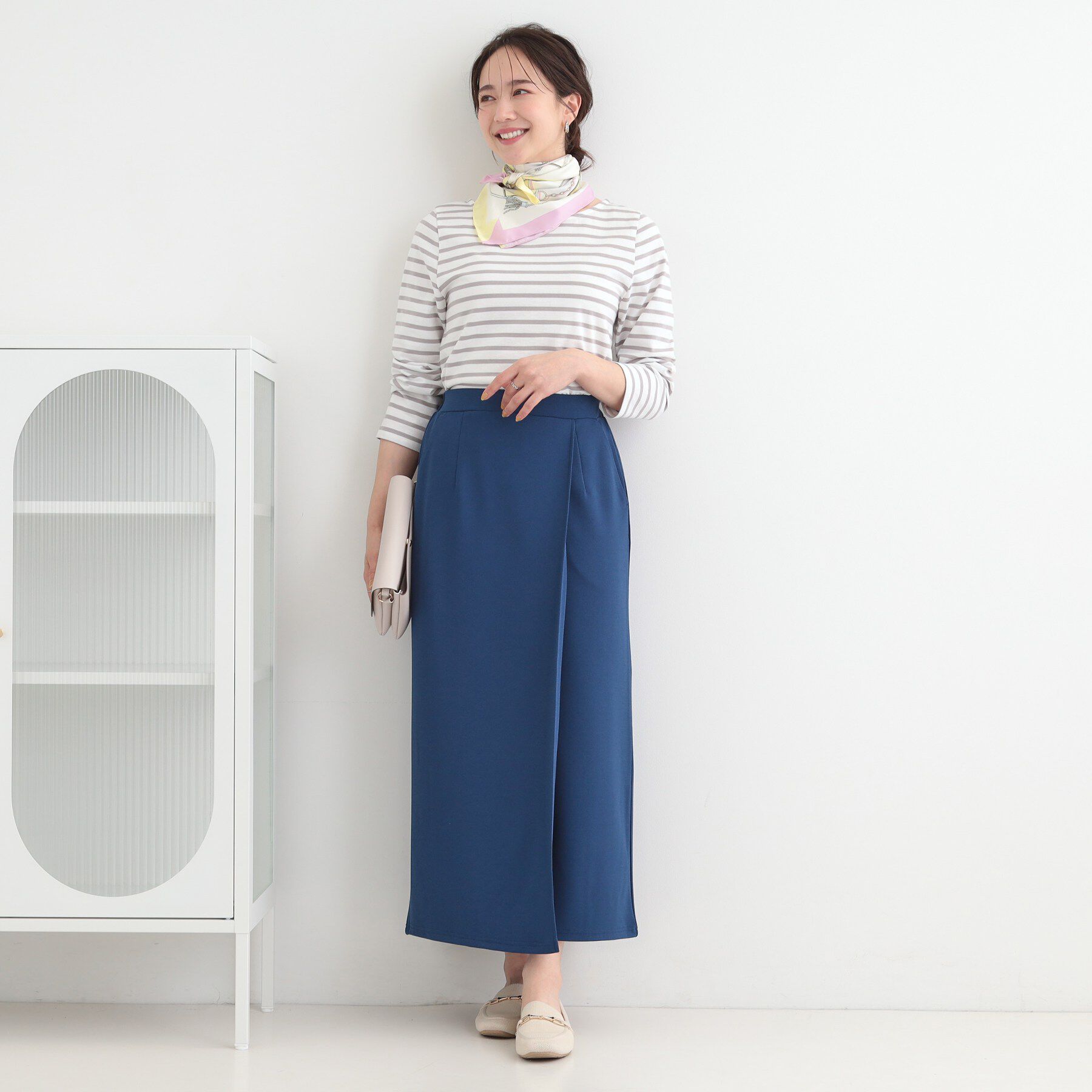 SHOO･LA･RUE「【洗濯機可/S-LL】腰まわりを自然にカバーする ラップ風ナロースカート」|スカート|