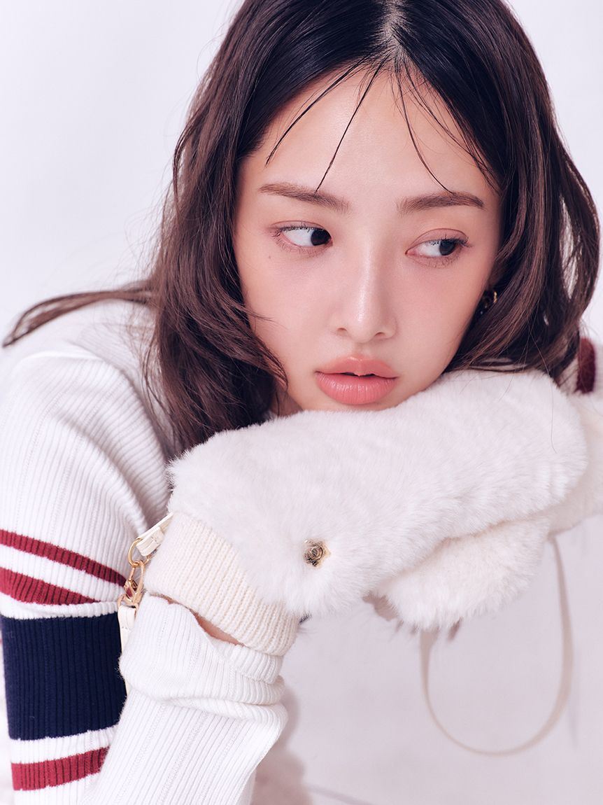 LILY BROWN「【LILY BROWN&times;MARY QUANT】デイジーモチーフファーミトン」|手袋|