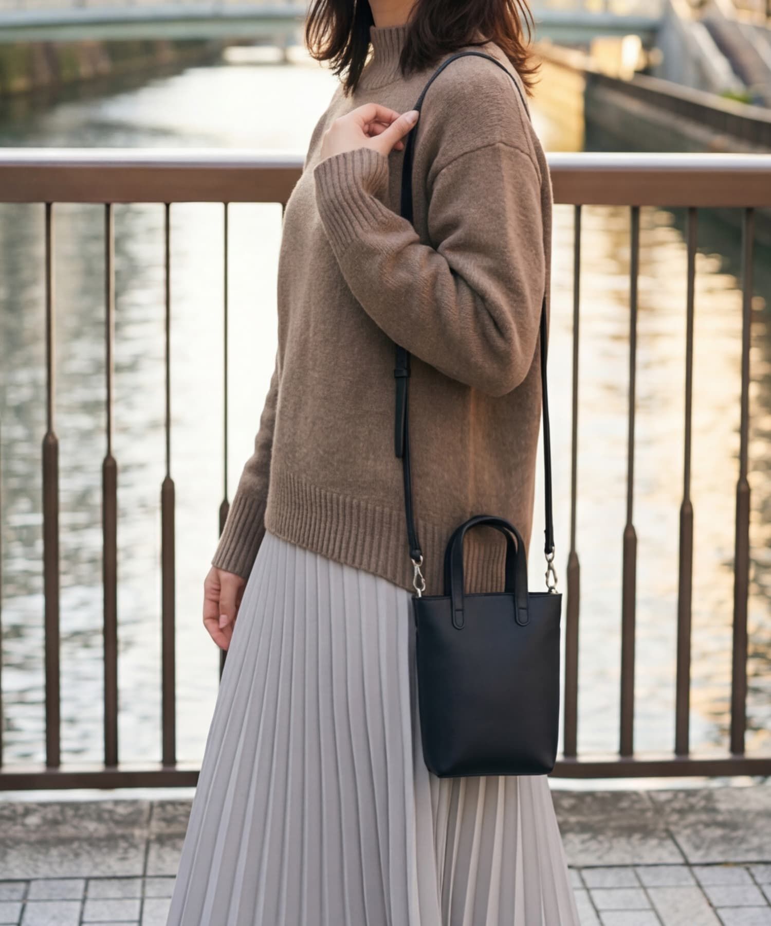 STYLE DELI「【DELI by】リアルレザーミニマルスクエアショルダーバッグ」|ショルダー・メッセンジャー|ブラック