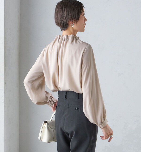 SHIPS for women「〈手洗い可能〉ネック ギャザー ソリッド 起毛 サテン ブラウス」|シャツ・ブラウス|