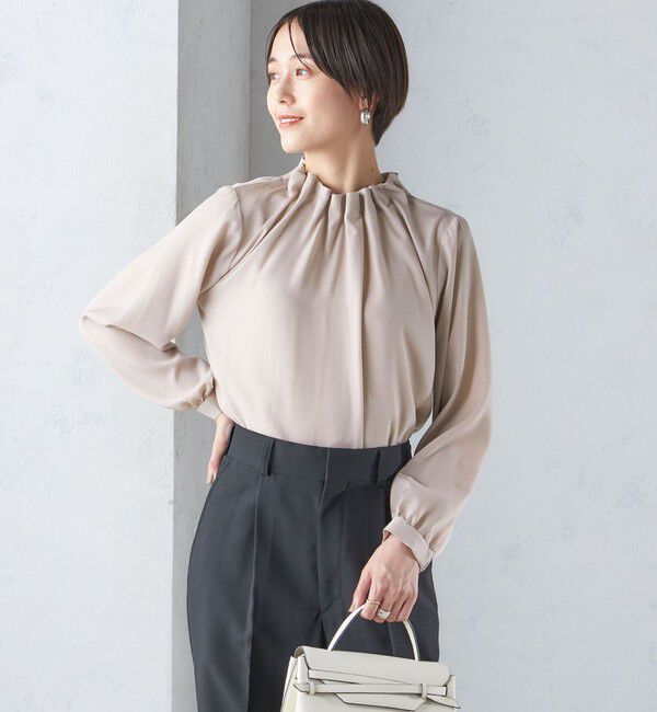 SHIPS for women「〈手洗い可能〉ネック ギャザー ソリッド 起毛 サテン ブラウス」|シャツ・ブラウス|
