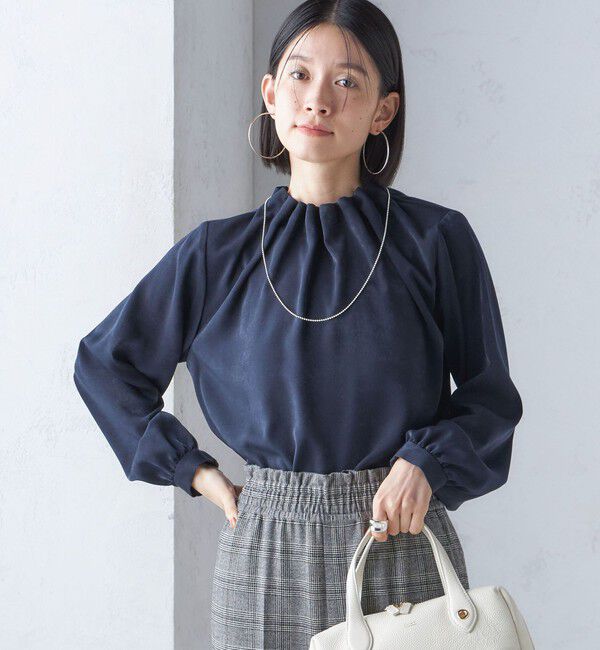 SHIPS for women「〈手洗い可能〉ネック ギャザー ソリッド 起毛 サテン ブラウス」|シャツ・ブラウス|