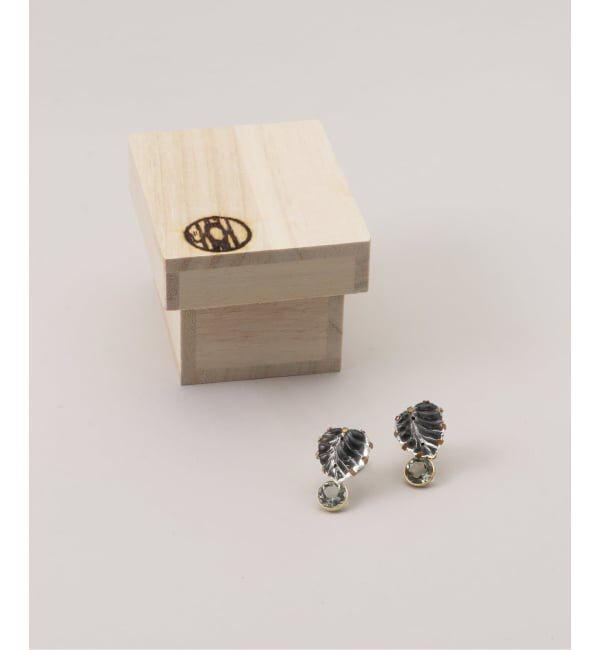 IENA LA BOUCLE「monshiro/モンシロ ハナミズキ プティ ピアス MNP-243」|ピアス|