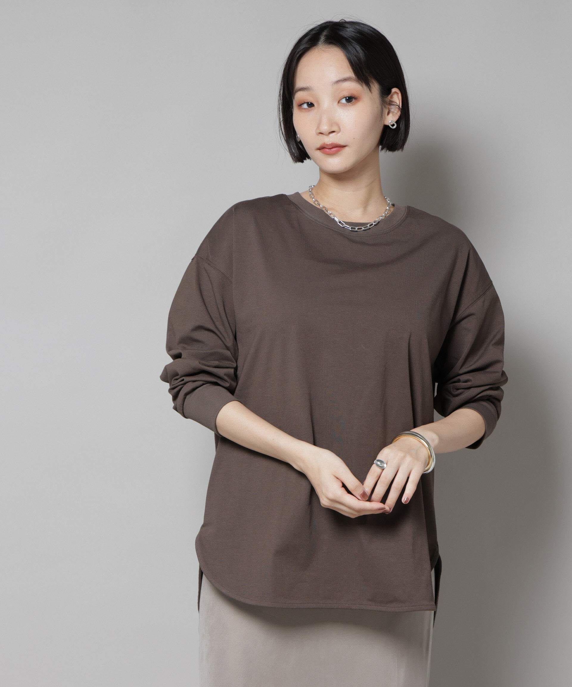 nano･universe「CVCプレーティング天竺ラウンドヘムカットトップス」|Tシャツ・カットソー|ブラウン