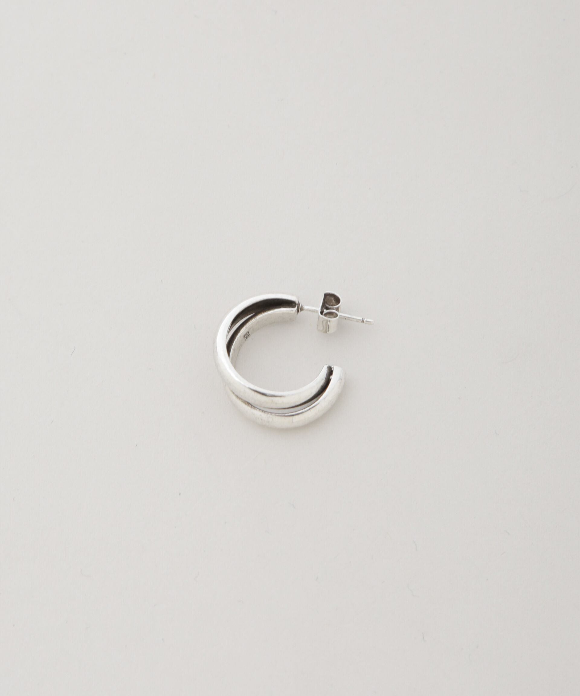 nano･universe「PHILIPPE AUDIBERT/Leoville pm earrings silver」|ピアス|