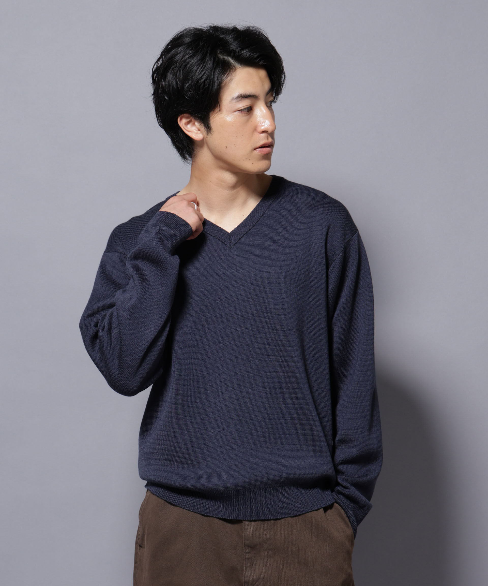 nano･universe「タスマニアウールミックス ミラノリブリラックスVネックニット」|ニット・セーター|D.ブルー2