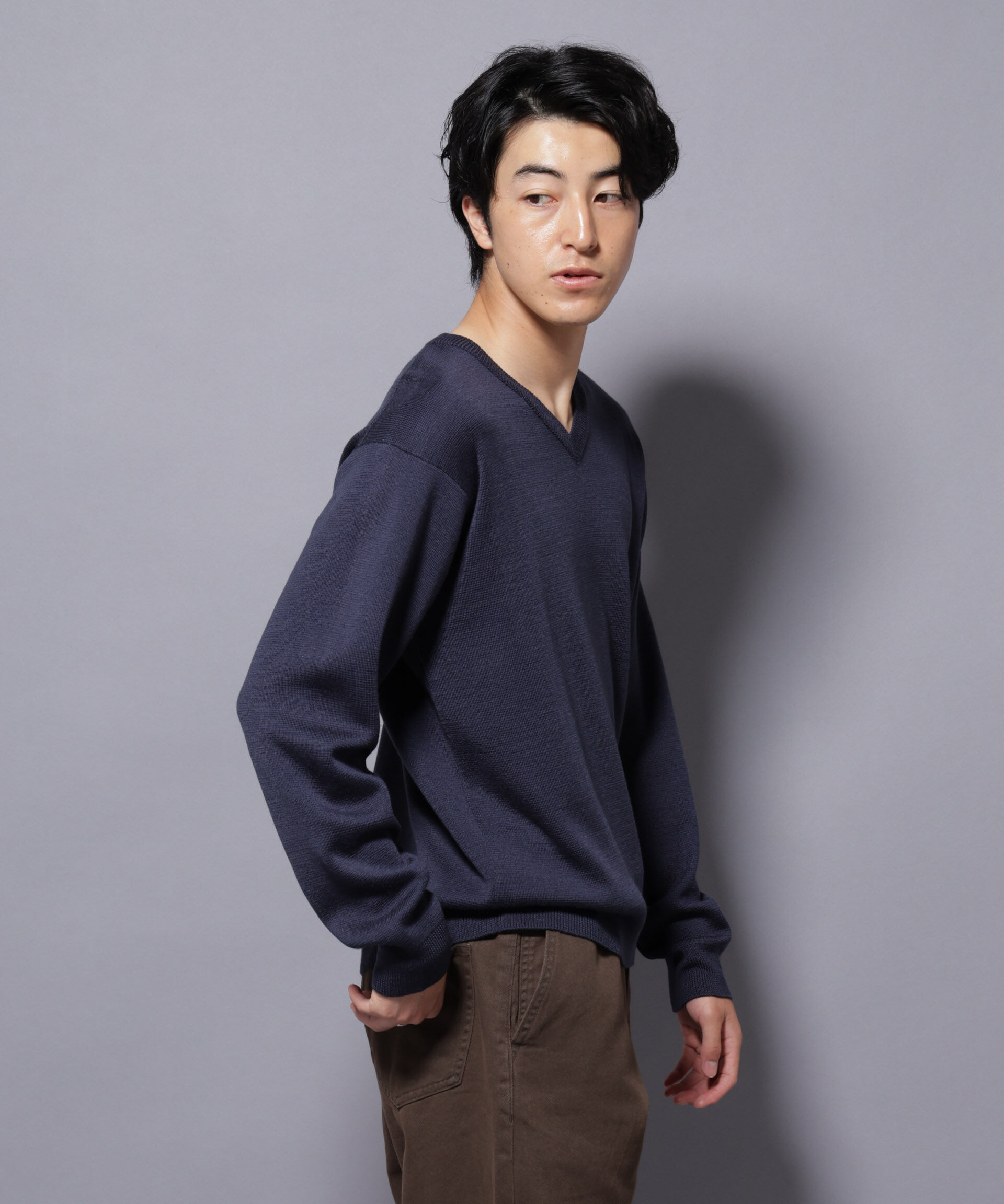 nano･universe「タスマニアウールミックス ミラノリブリラックスVネックニット」|ニット・セーター|