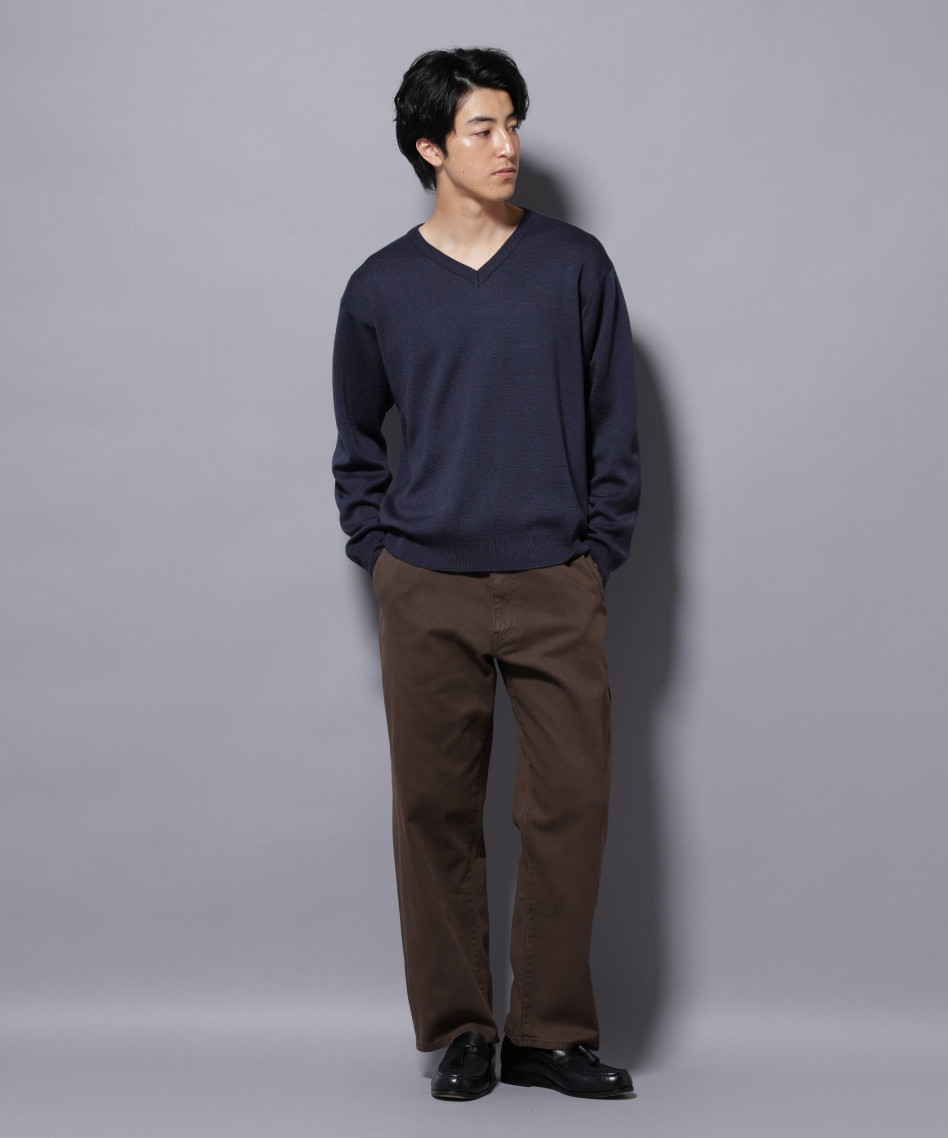 nano･universe「タスマニアウールミックス ミラノリブリラックスVネックニット」|ニット・セーター|