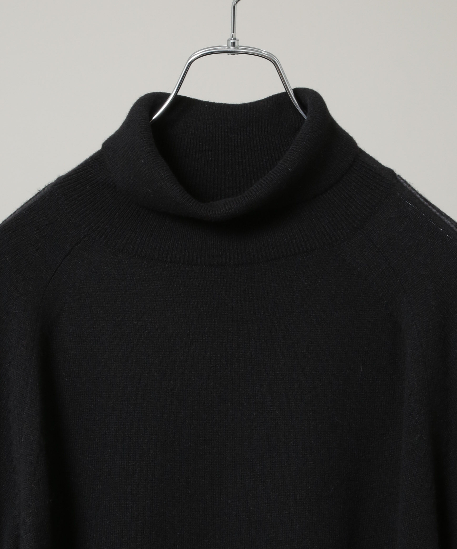 nano･universe「｢HOTEL PALACE｣ ショルダーデザインステッチタートルネックニット」|ニット・セーター|