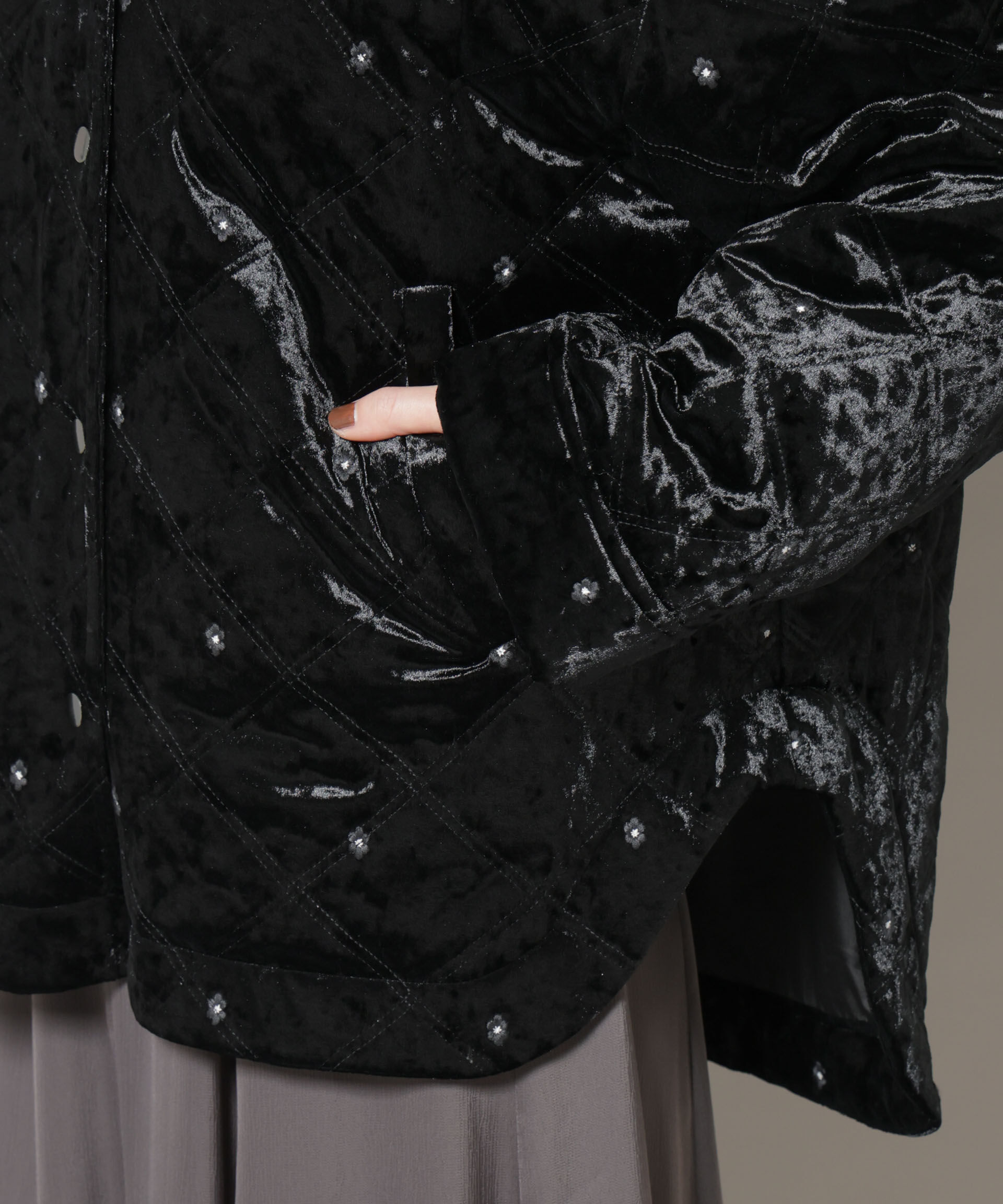 nano･universe「ベロアキルト刺繍ブルゾン」|ブルゾン・スタジャン|