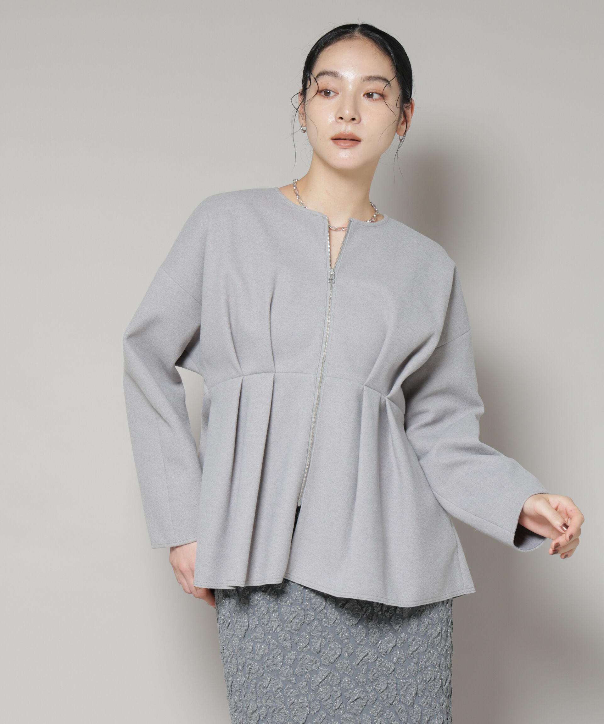 nano･universe「ニードルジャージーペプラムブルゾン」|ブルゾン・スタジャン|L.グレー1