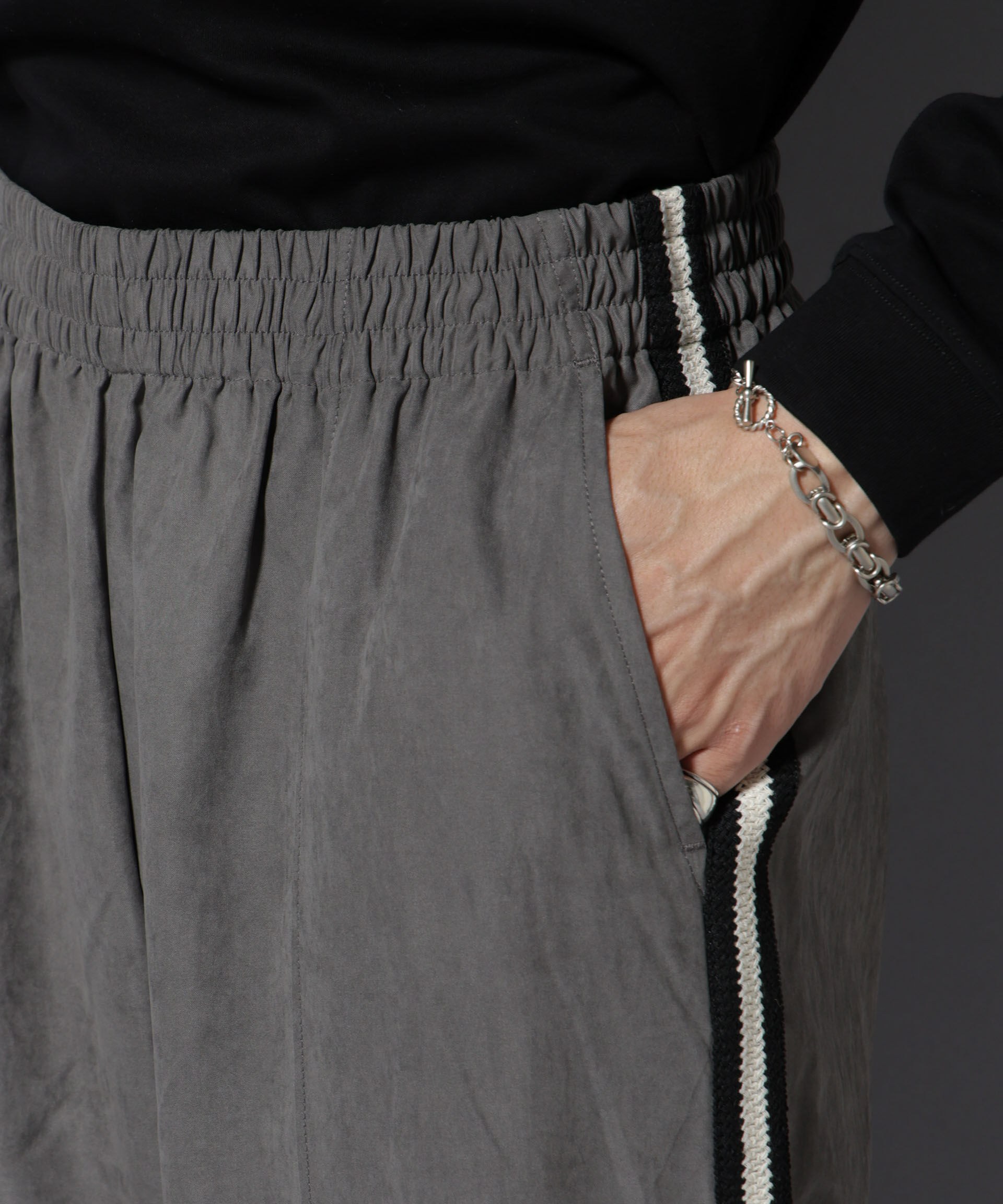 nano･universe「NORMANBROS別注 トラックパンツ」|チノ|