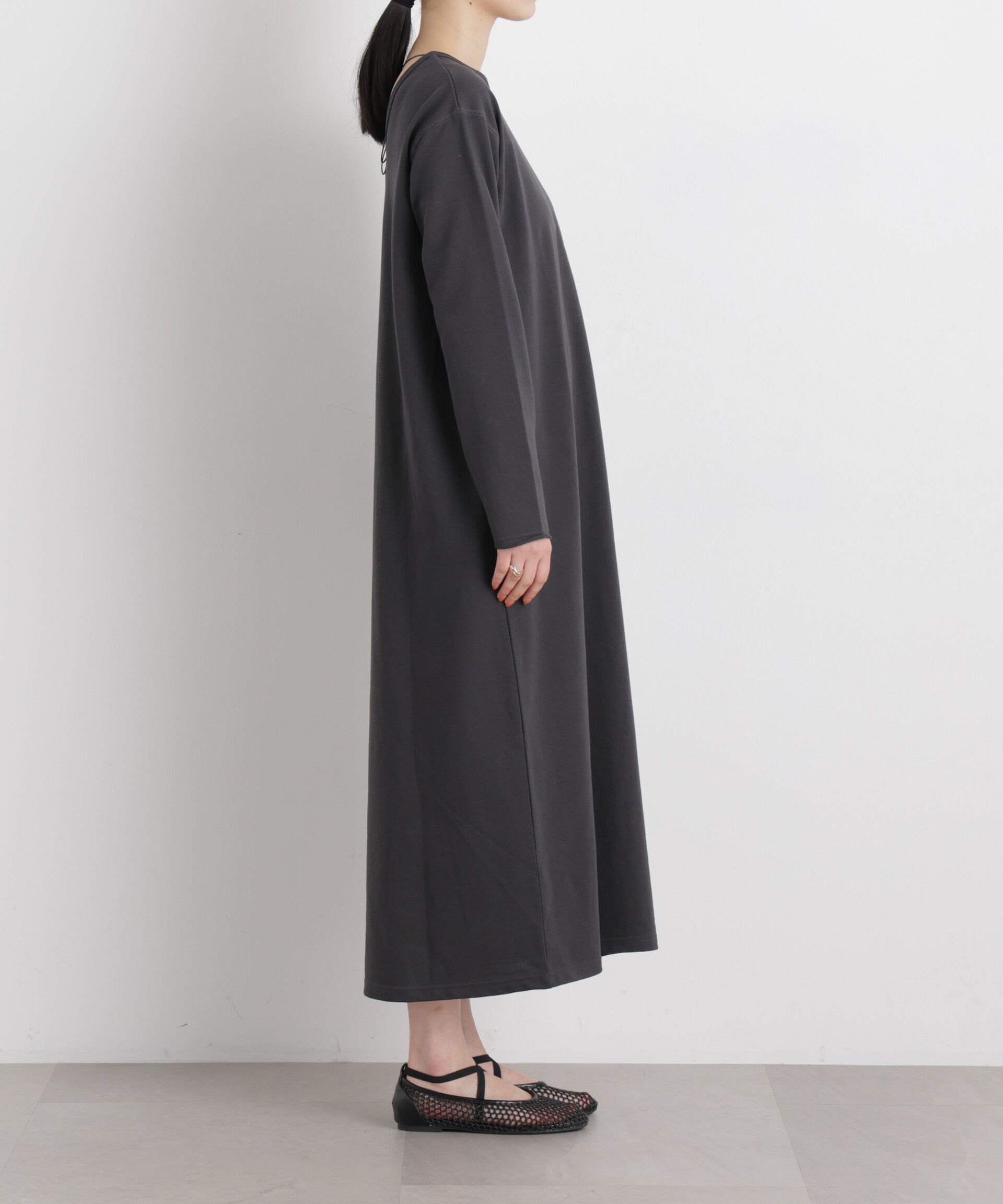 nano･universe「前後2wayチョーカー付きカットワンピース」|ワンピース|