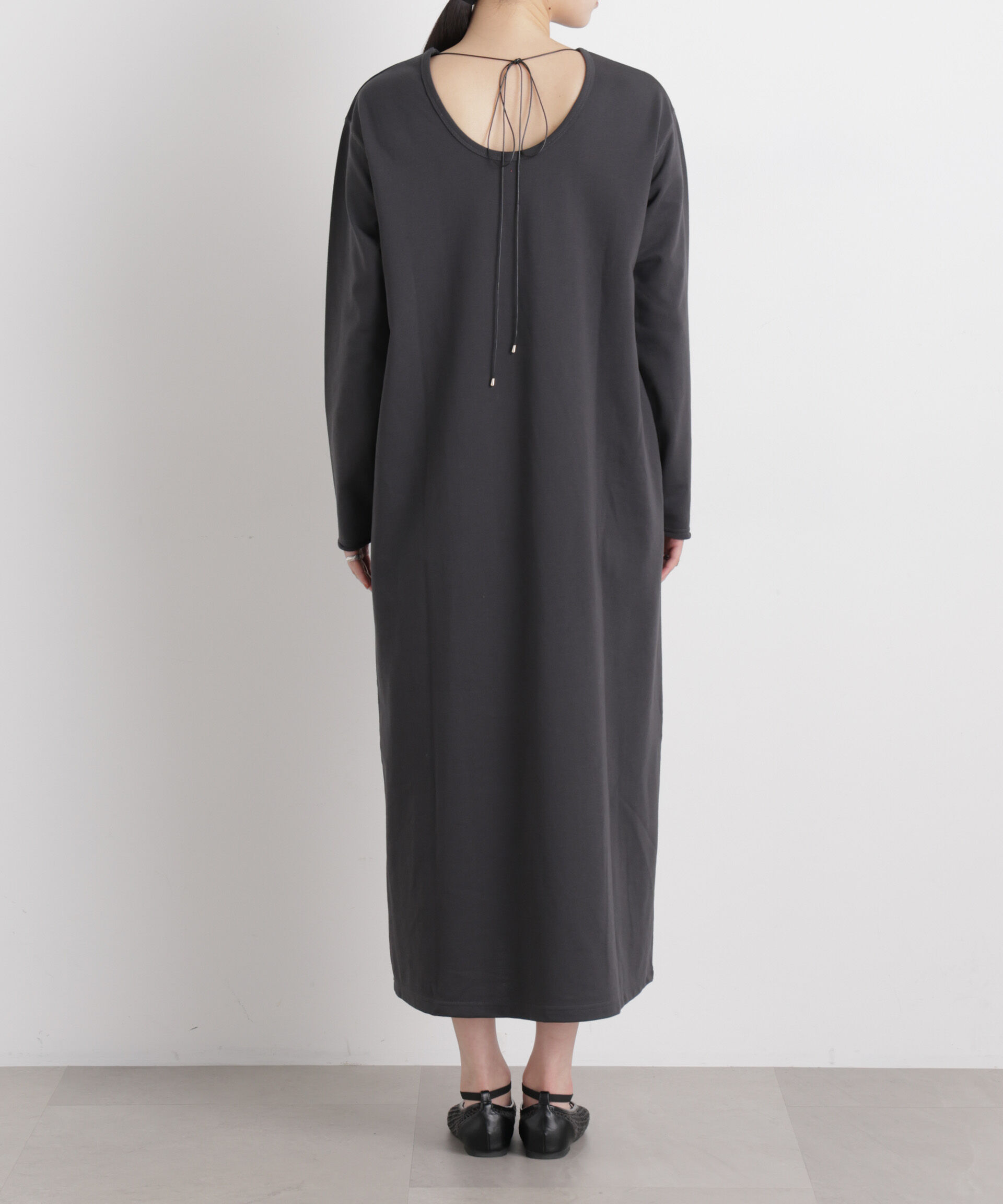 nano･universe「前後2wayチョーカー付きカットワンピース」|ワンピース|