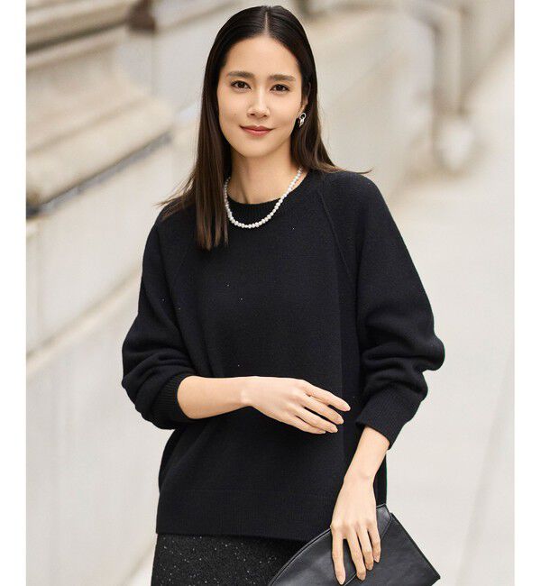 自由区「【カタログ掲載】ウールカシミヤブレンドスパンコールラグランスリーブ ニット」|ニット・セーター|ブラック