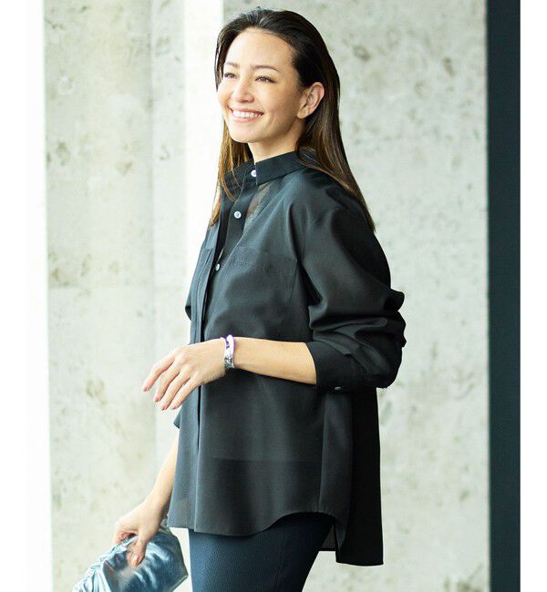 自由区「【カタログ掲載・羽織りとしても】シャイニーオーガンジーシアー シャツ」|シャツ・ブラウス|ブラック