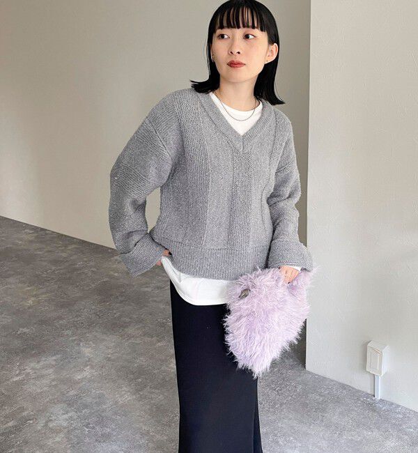 fredy emue「ブークレニットVネックプルオーバー」|ニット・セーター|