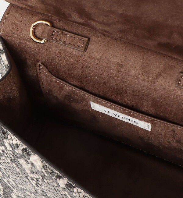 fredy emue「【LE VERNIS/ル・ベルニ】メタルハンドルオーバーフラップバッグ」|ショルダー・メッセンジャー|