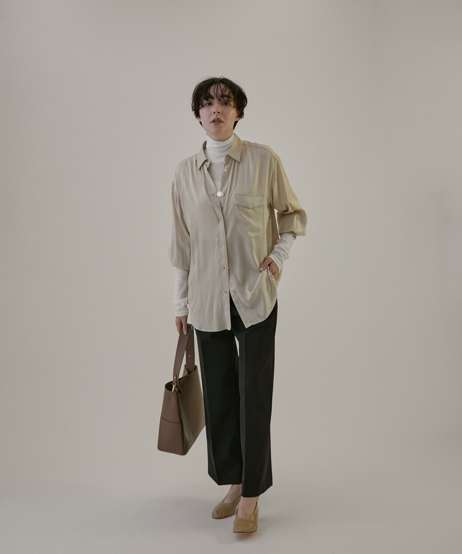 SALON adam et rope'「エコツイルスタイルアップワイドパンツ【洗える】」|チノ|